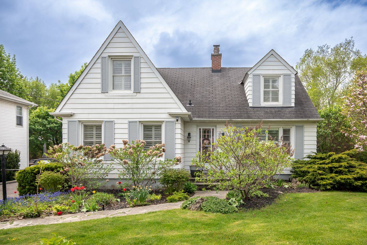 Milton, ON L9T 2H1,124 Lydia AVE