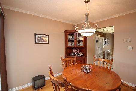 Brampton, ON L6S 3W7,25 Lindridge AVE