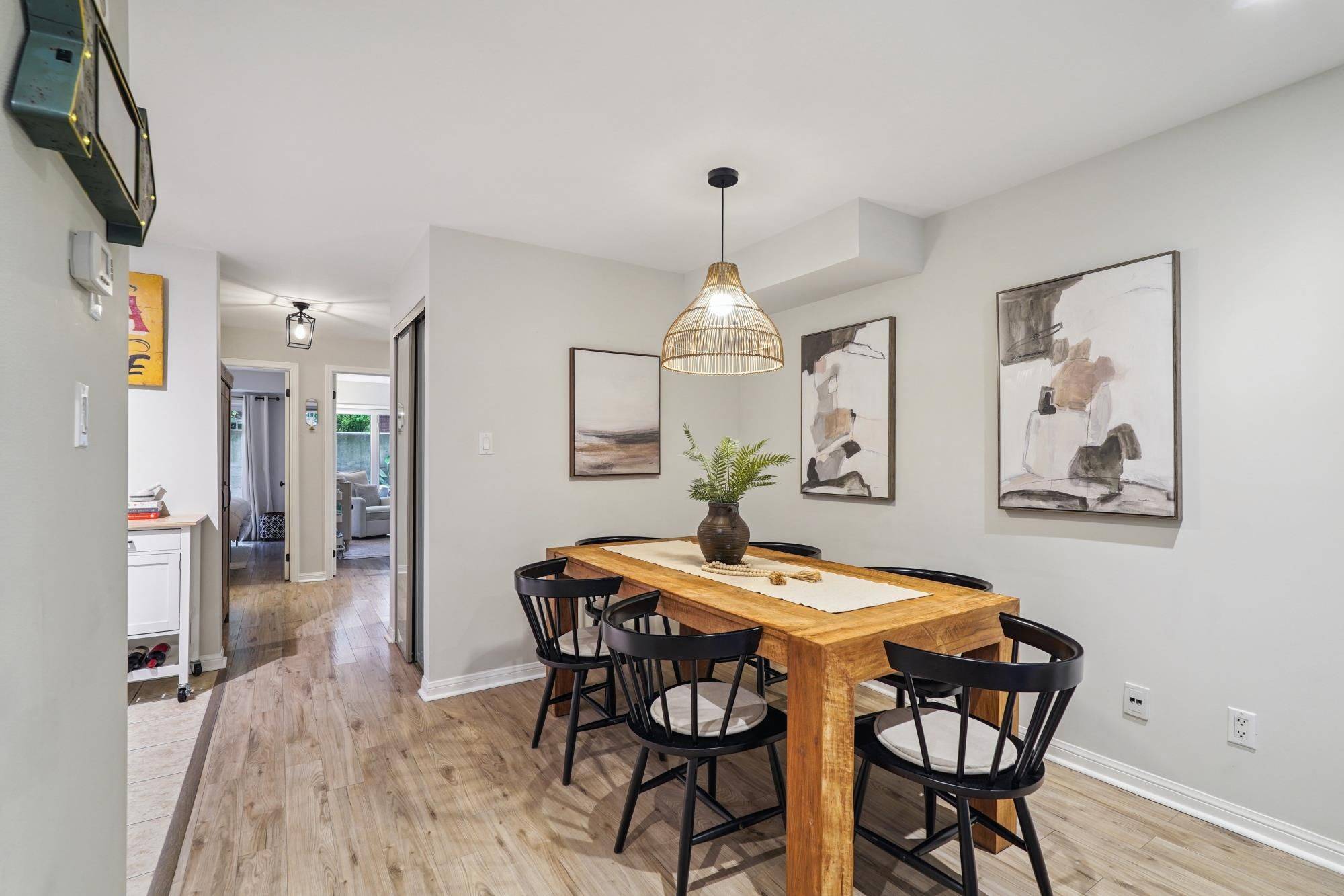 18 Laidlaw ST #1016, Toronto W01, ON M6K 1X2