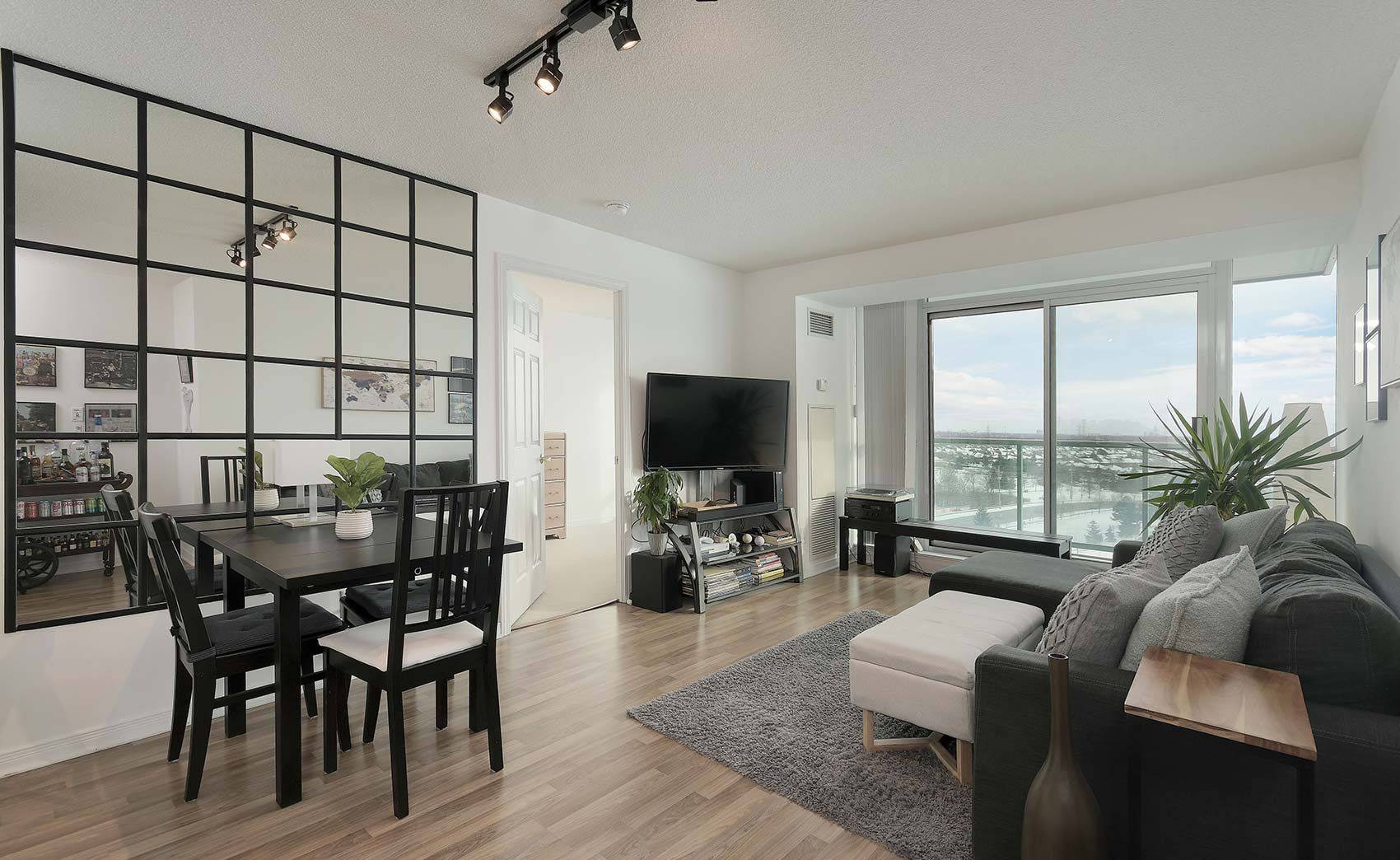 Mississauga, ON L5M 7S1,4850 Glen Erin DR #1105