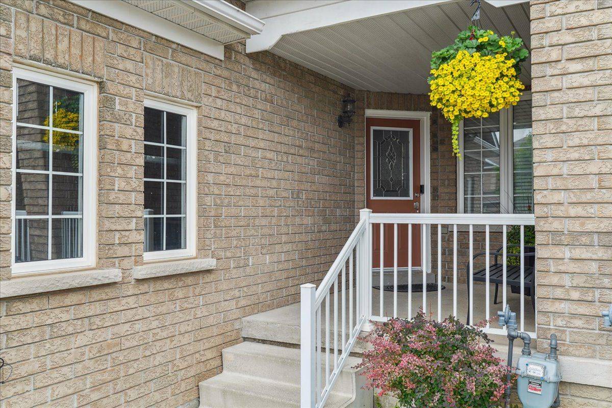 248 Albright RD, Brampton, ON L6X 5E7