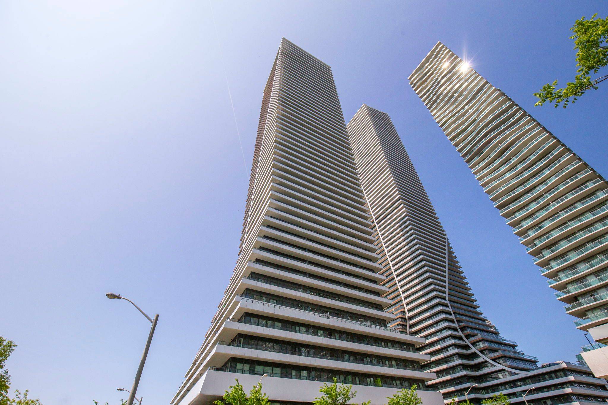 Toronto W06, ON M8V 0C7,20 Shore Breeze DR #1409