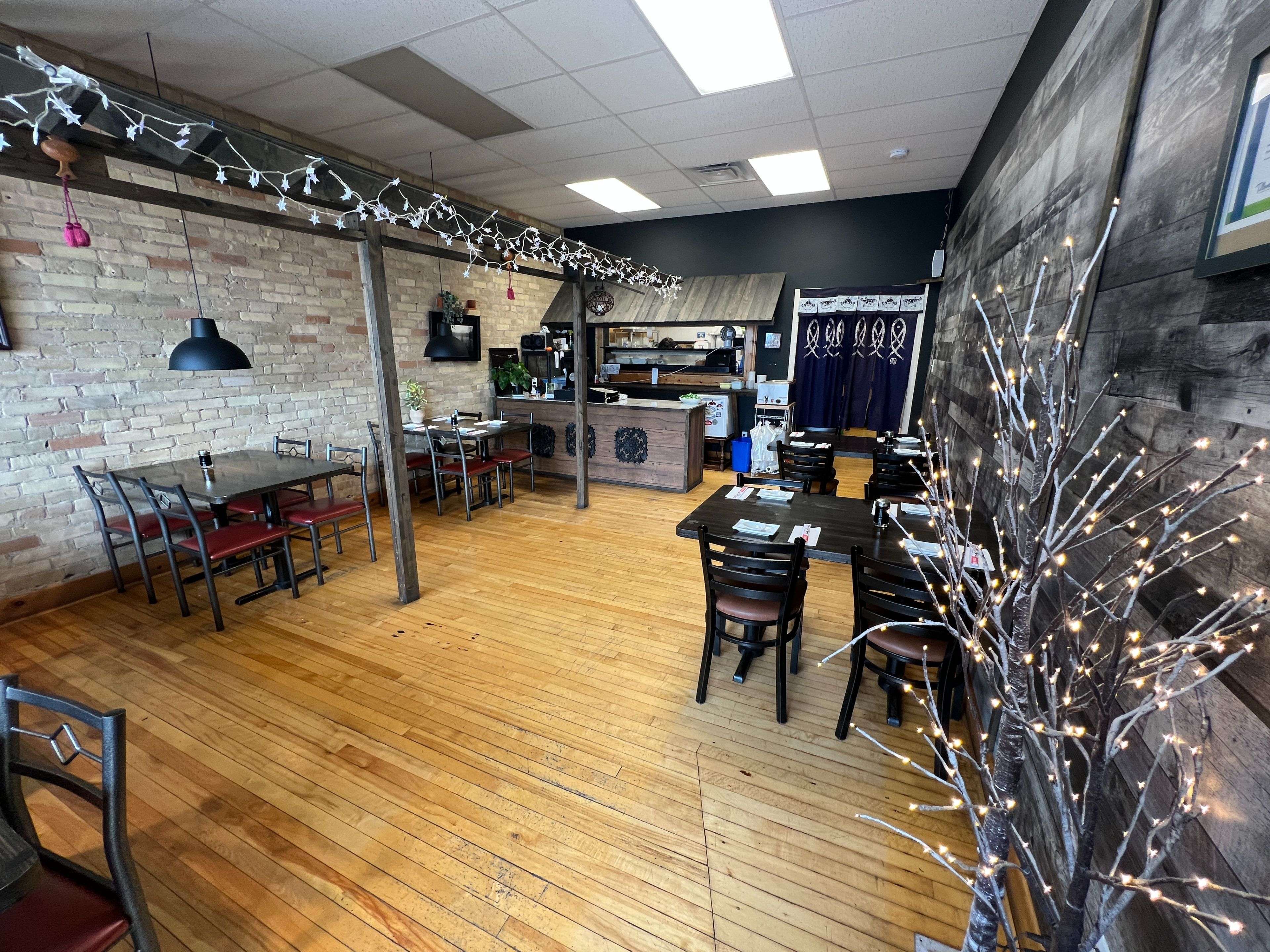 Tillsonburg, ON N4G 3P8,128 Broadway ST