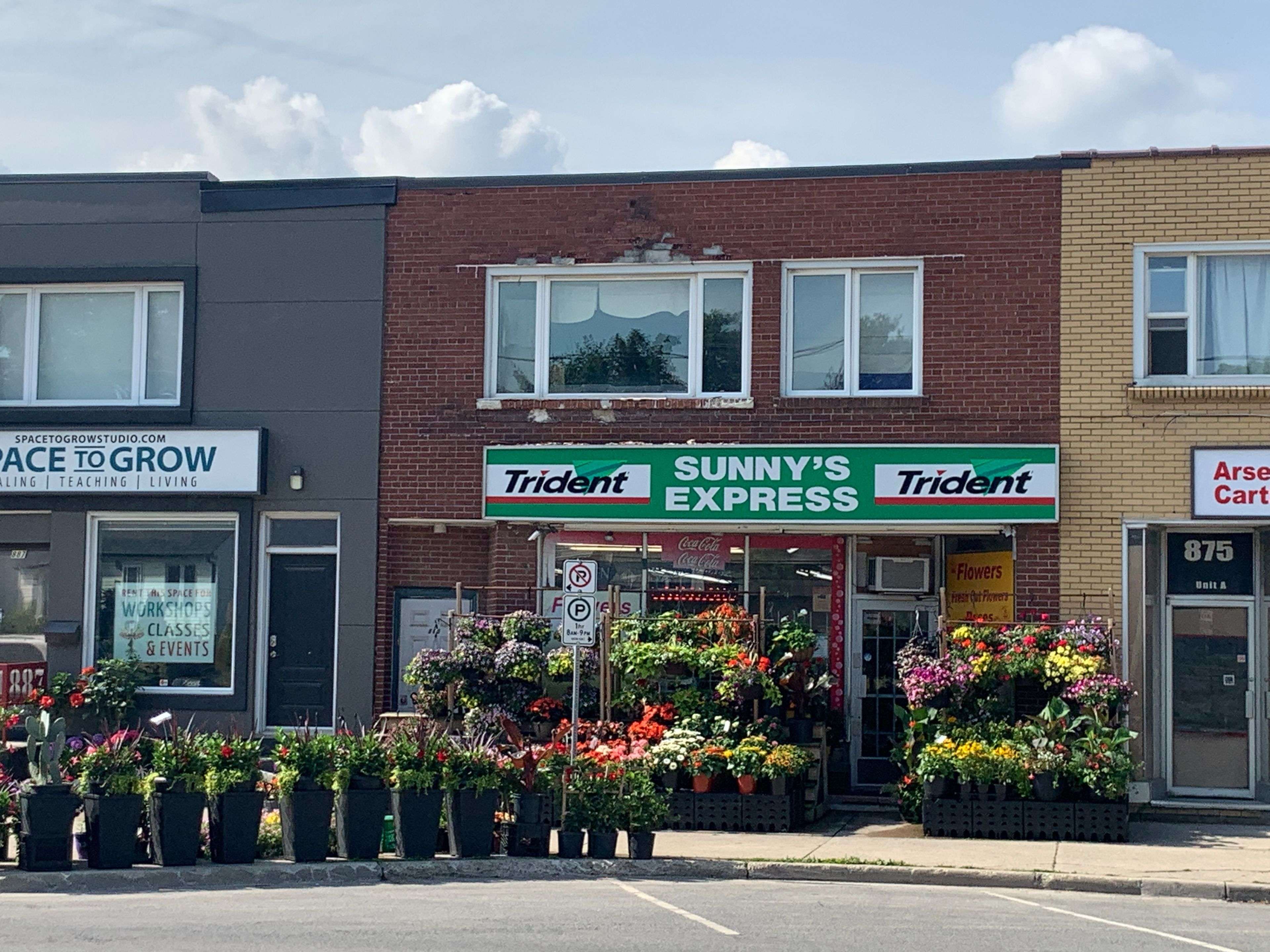 885 Hamilton RD, London East, ON N5Z 1V8