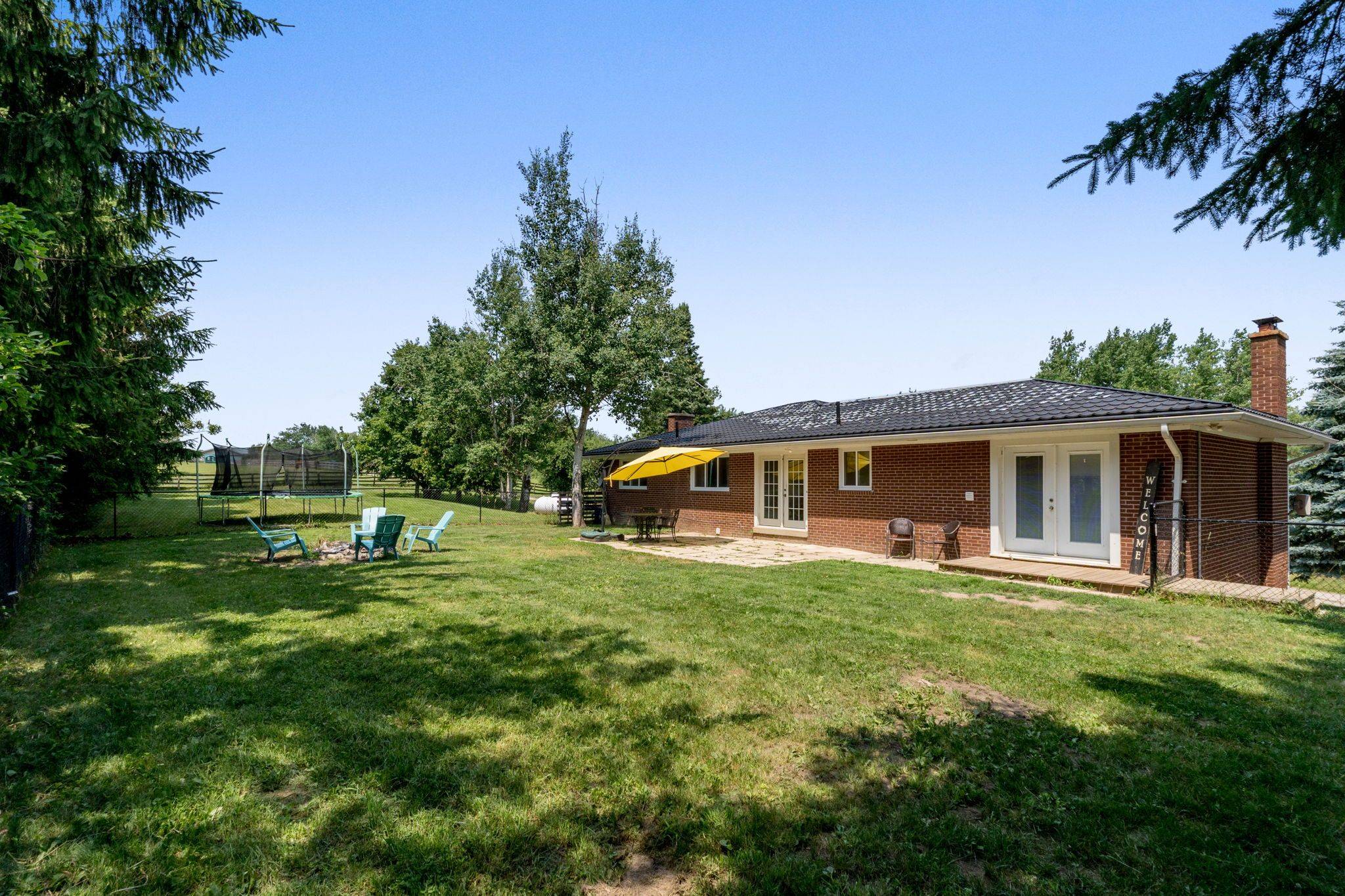 Mono, ON L9W 6H8,994034 Mono/Adjala Townline RD