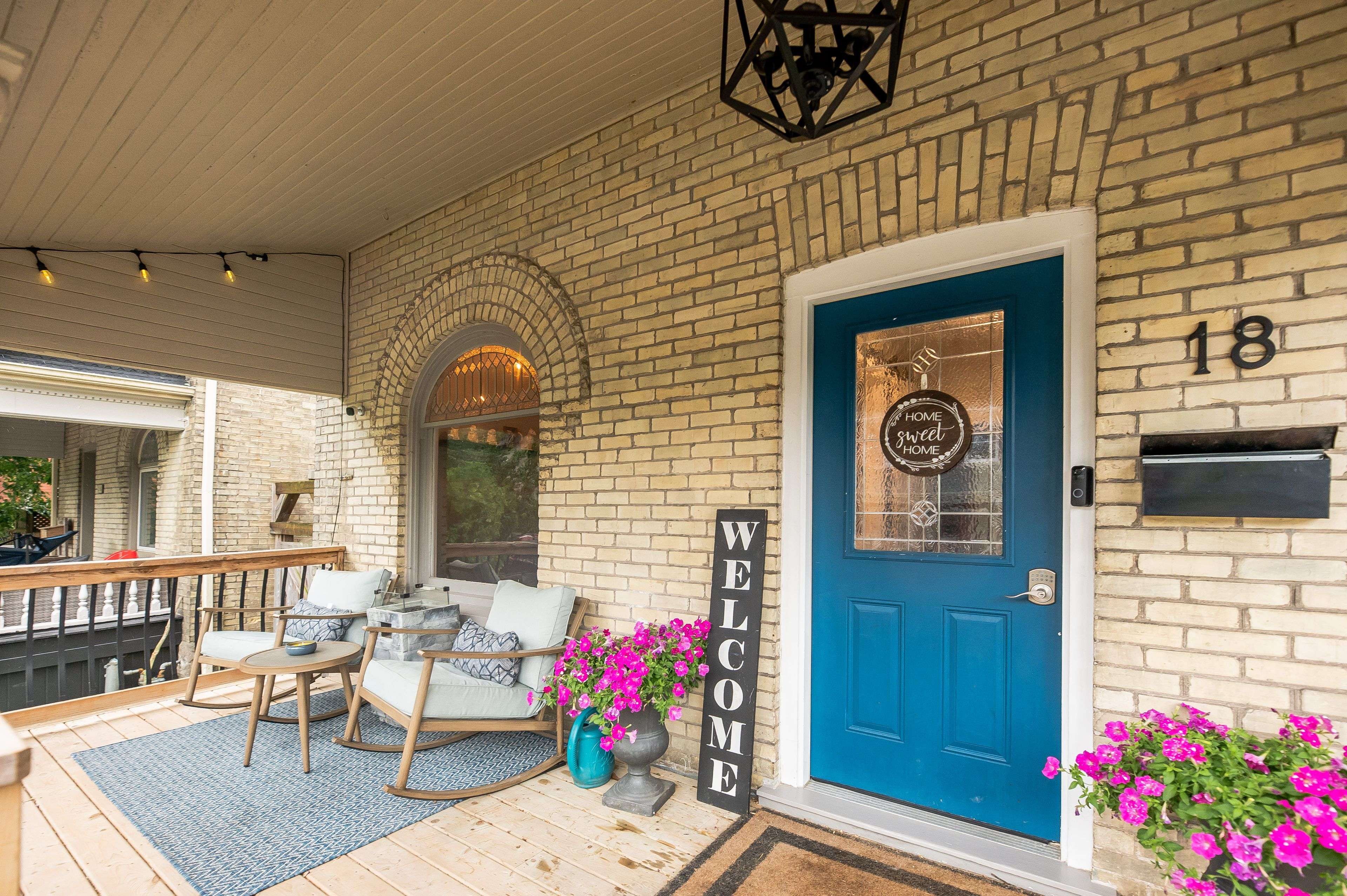 St. Thomas, ON N5R 2E5,18 Victoria ST
