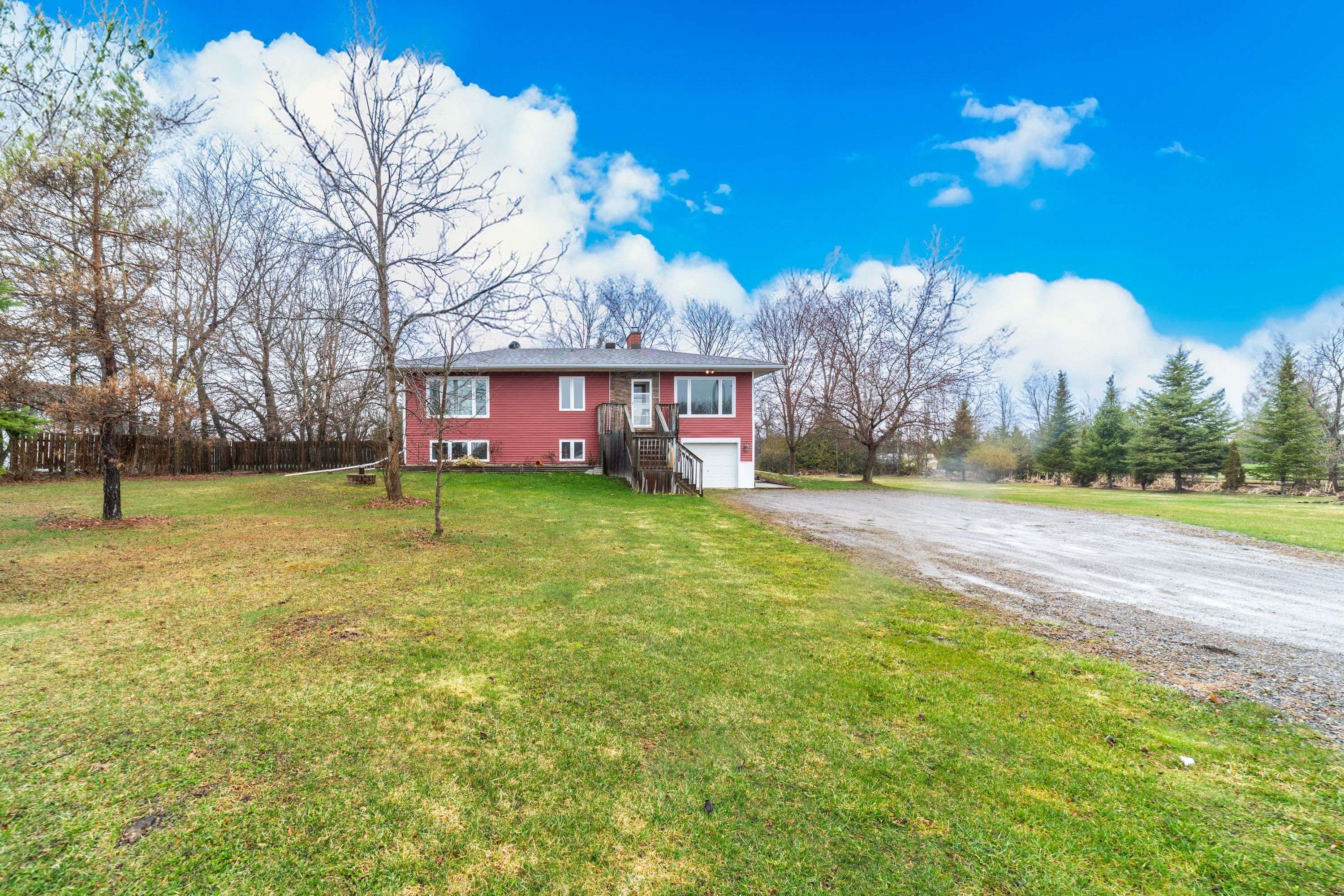 1080 Perth RD N, Beckwith, ON K7A 4S7