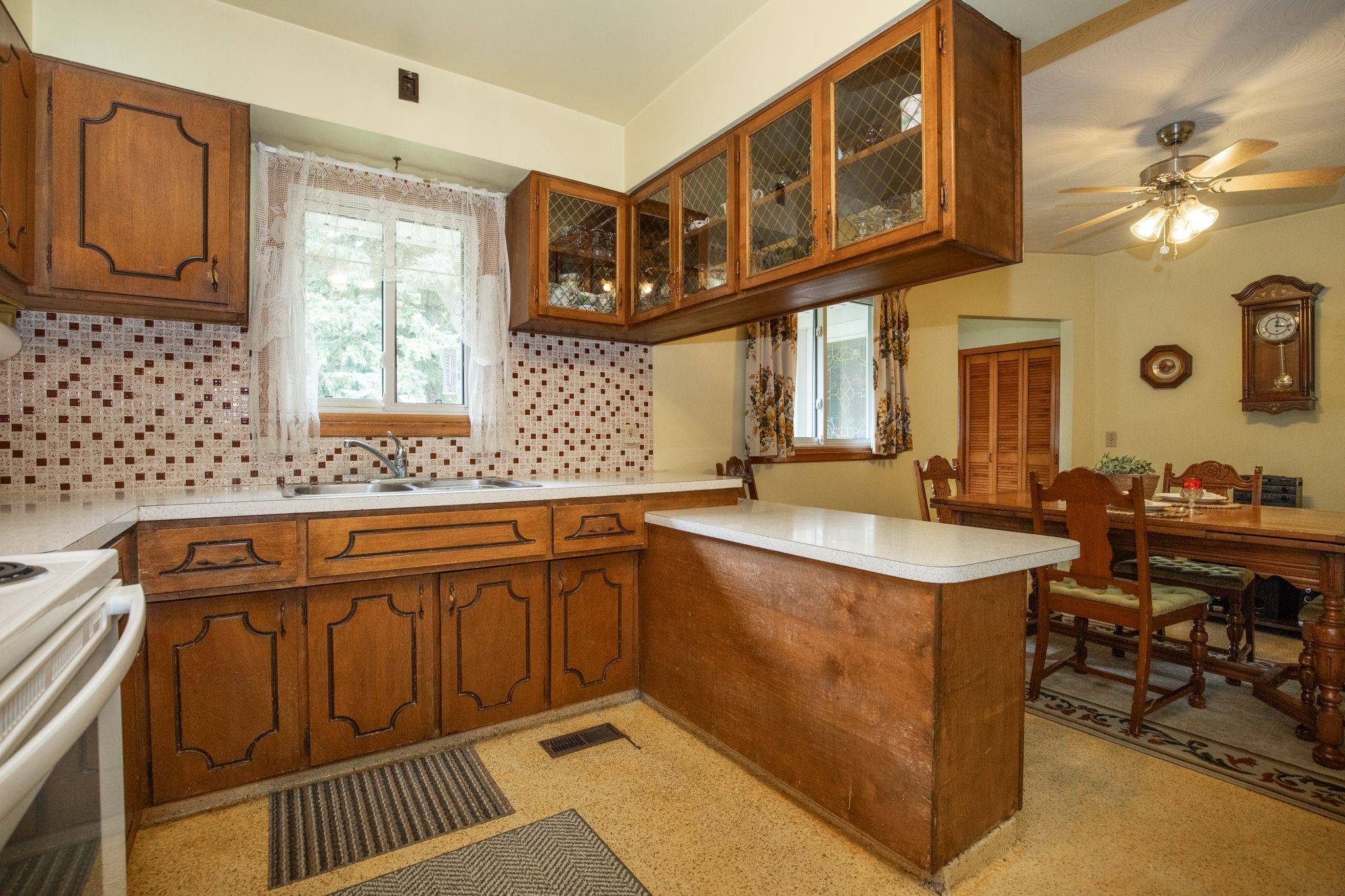 St. Marys, ON N4X 1B7,99 INGERSOLL ST