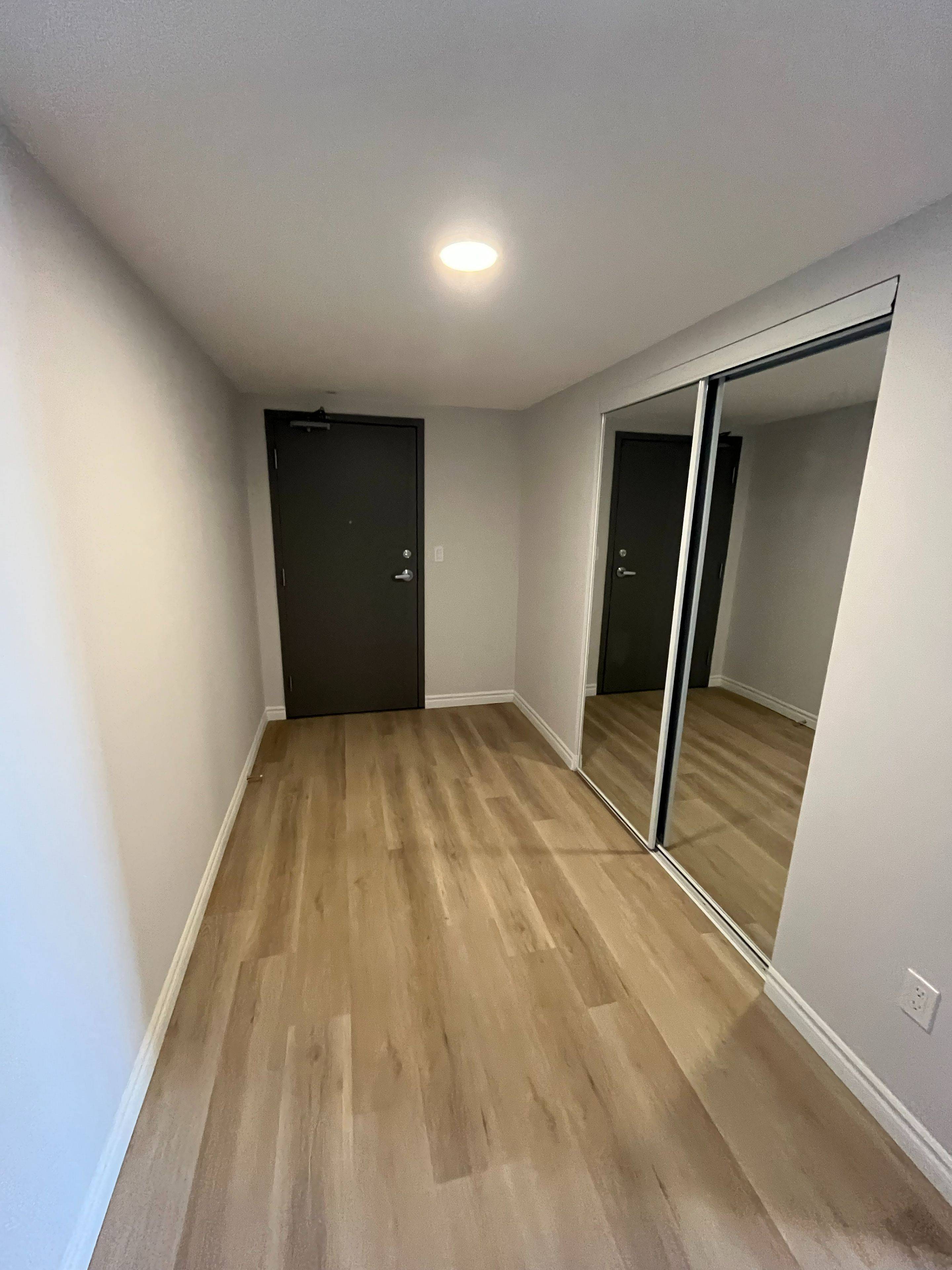 Guelph, ON N1E 7K5,425 Watson Pkwy N #701