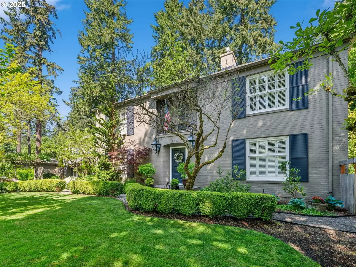 Lake Oswego, OR 97034,168 PINE VALLEY RD
