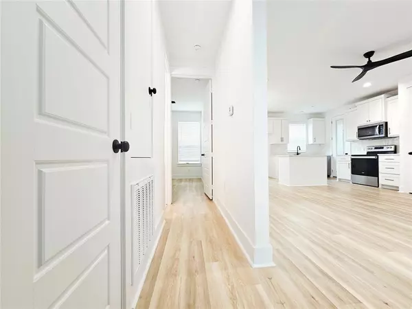 Lewisville, TX 75057,206 S Village Way #303