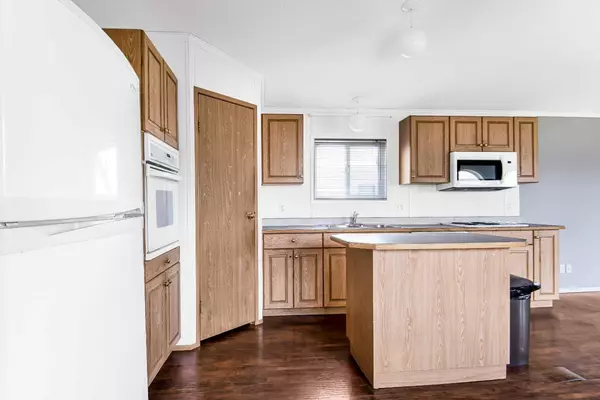 Clairmont, AB T8X 5G3,9603 102 AVE