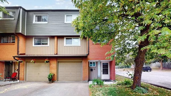 Pickering, ON L1V 2Y8,1310 Fieldlight BLVD #28
