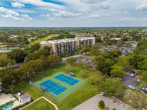 Weston, FL 33326,16300 Golf Club Rd #503