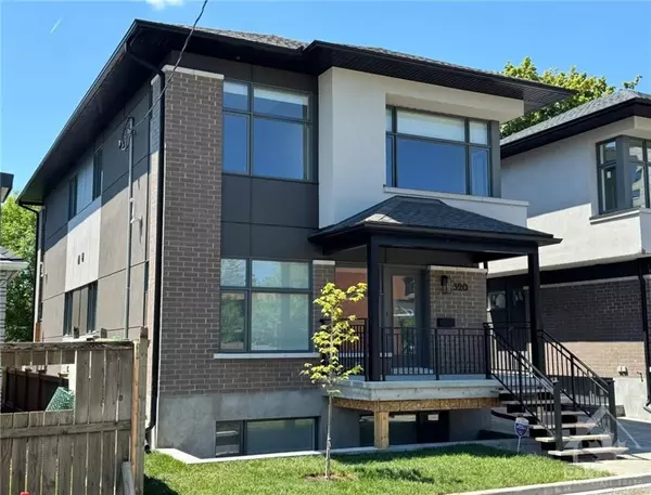 316 Mona AVE, Vanier And Kingsview Park, ON K1L 7A2