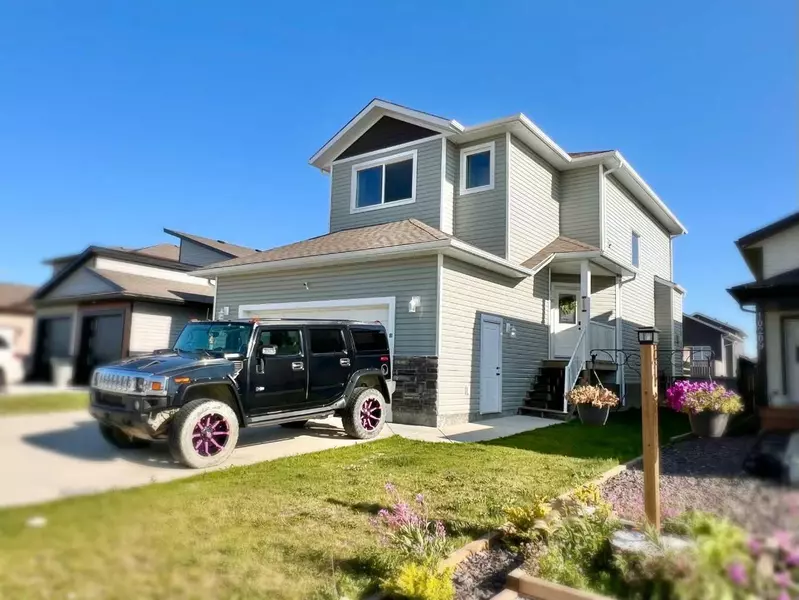 10207 126 AVE, Grande Prairie, AB T8V 6J3