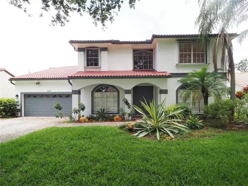 10749 Nashville Dr, Cooper City, FL 33026