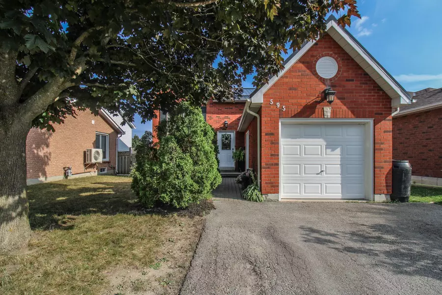 595 Westman AVE, Peterborough West, ON K9K 2H3