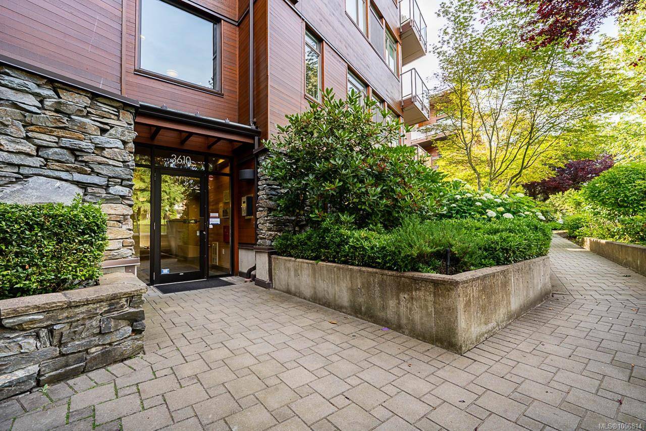 Saanich, BC V8P 4R5,3610 Richmond Rd #201