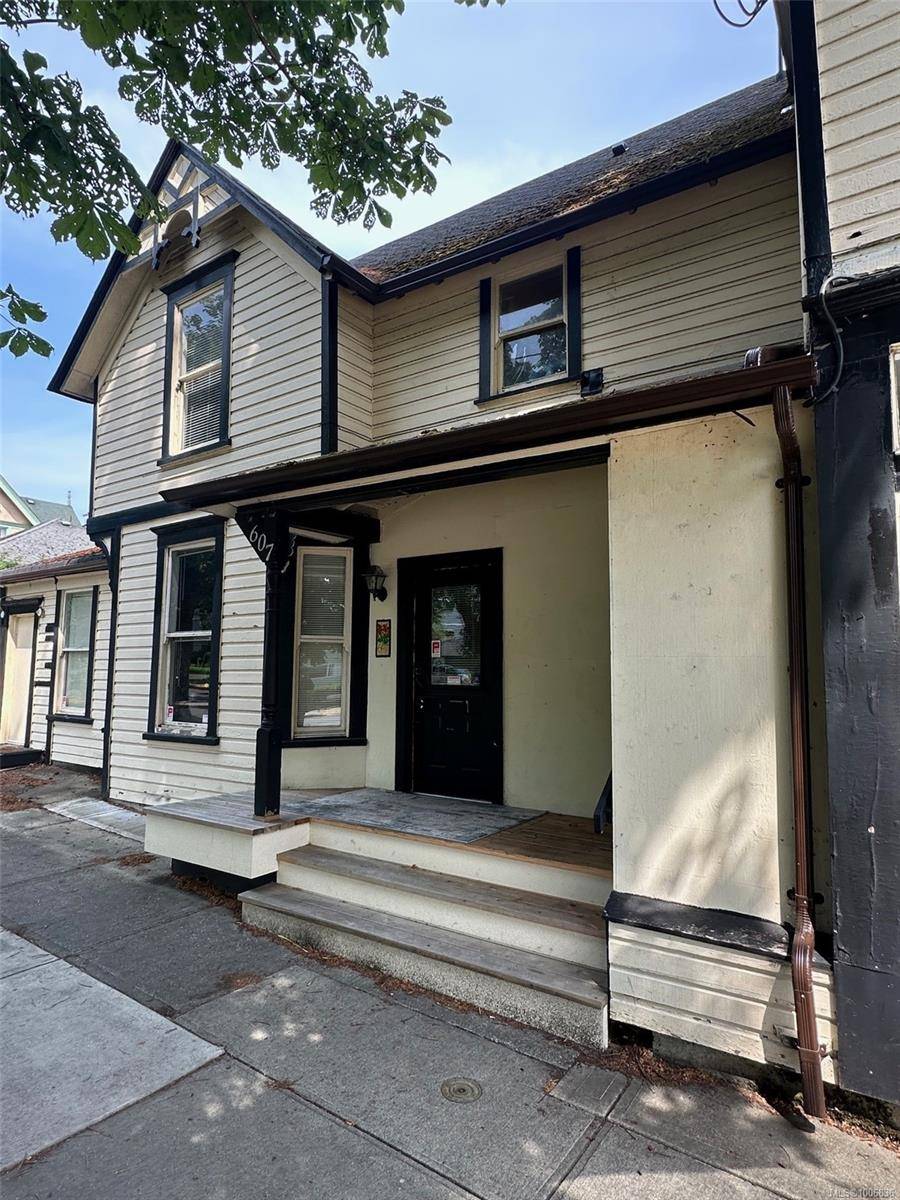 Victoria, BC V8T 3T9,607 Vancouver St