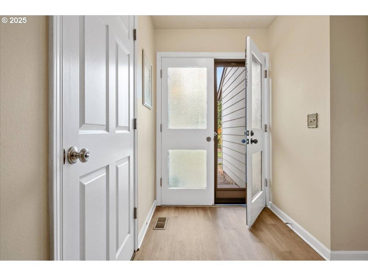 Portland, OR 97230,4220 NE 125TH PL