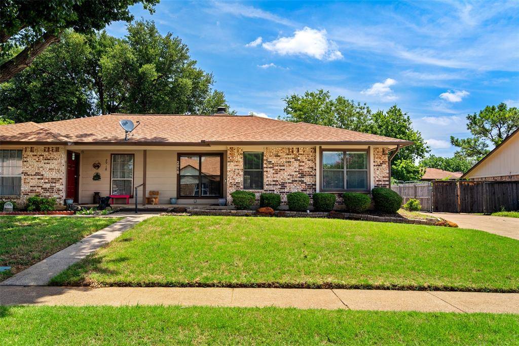 2916 Penny Lane,  Euless,  TX 76039