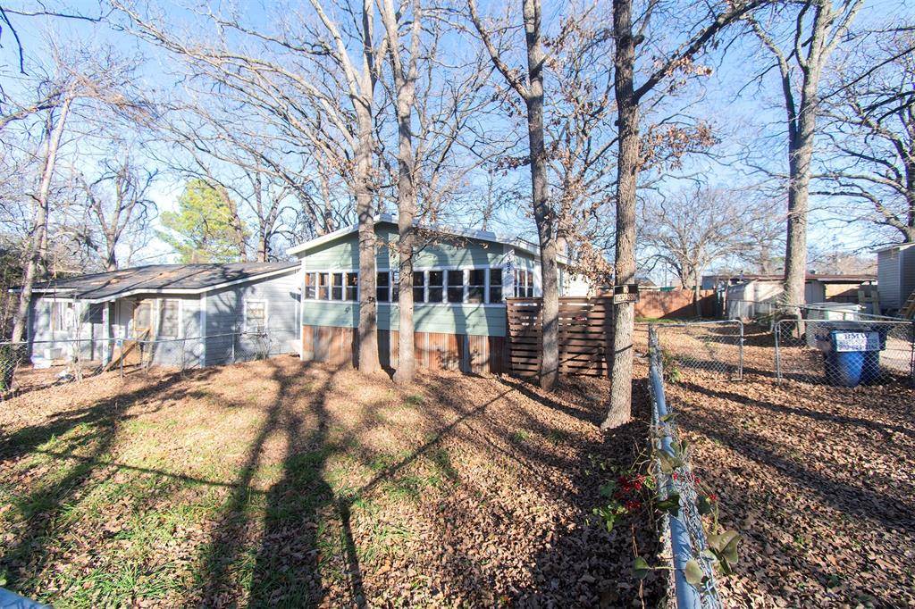266 Yorkshire Drive, Gordonville, TX 76245
