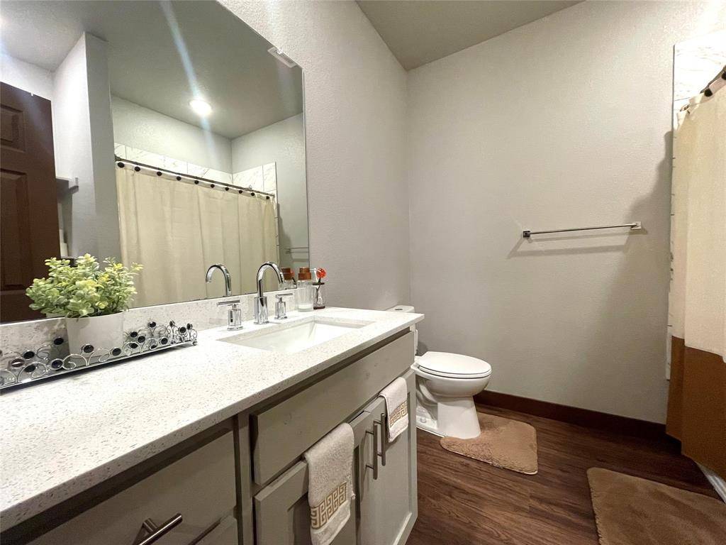 Grand Prairie, TX 75050,321 NW 15TH Street