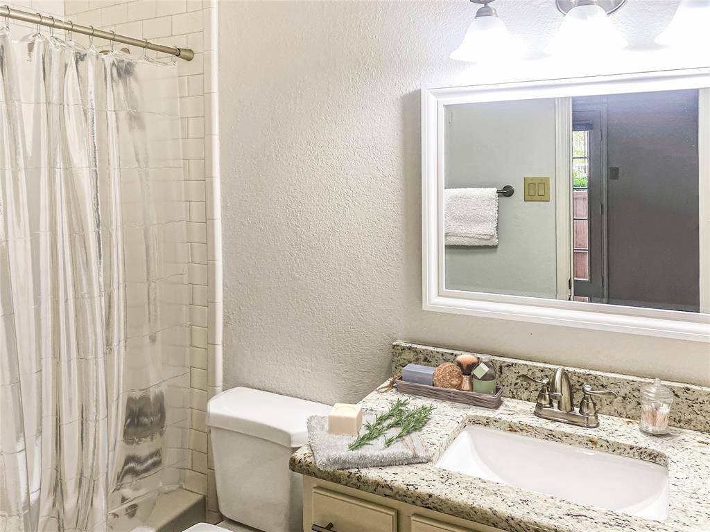 Dallas, TX 75231,6760 Eastridge Drive #104