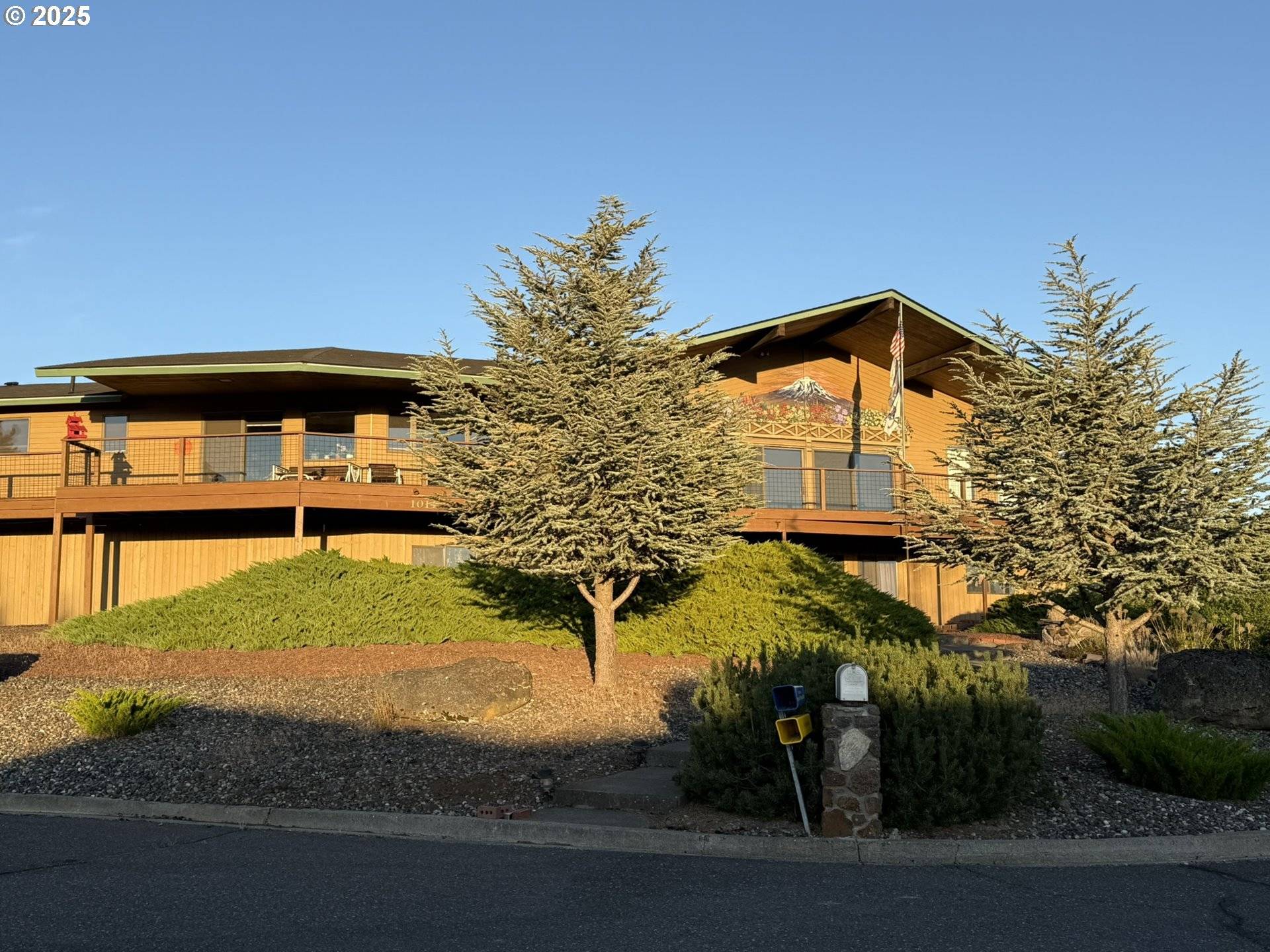 1014 ROE DR, Goldendale, WA 98620