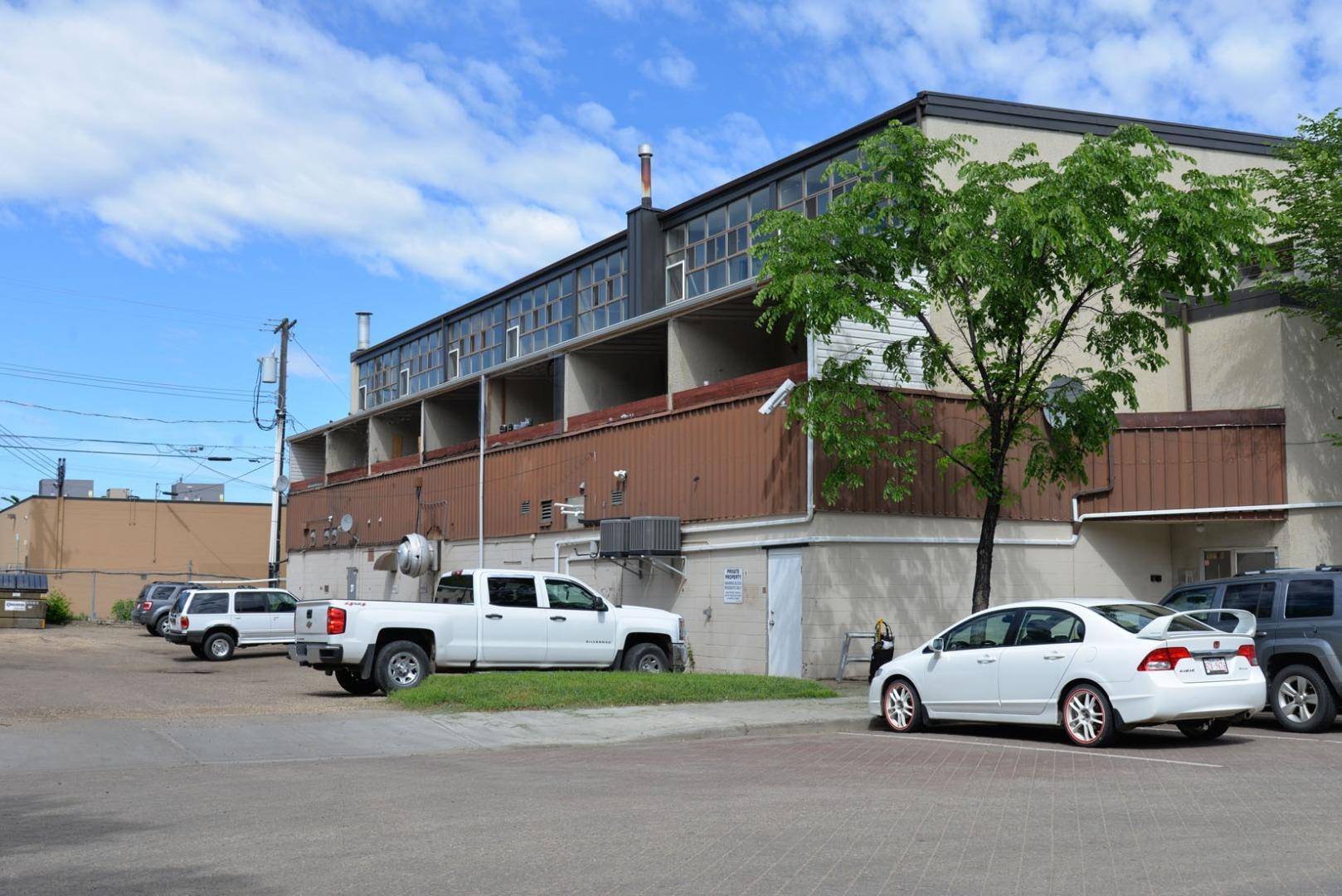Edmonton, AB T5B 3V5,11740 89 ST Northwest