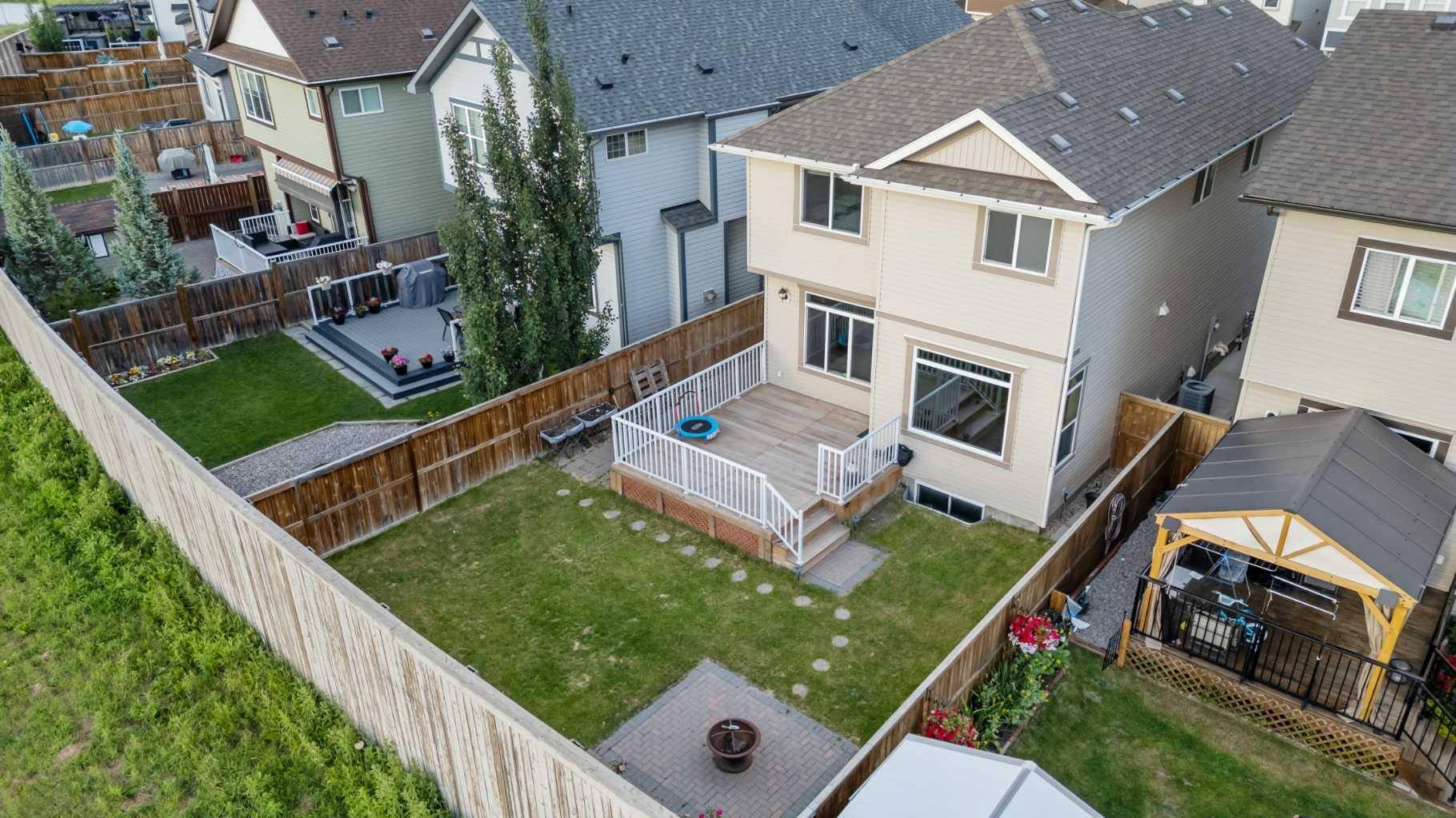 Calgary, AB T3K 0X4,237 Panton WAY NW