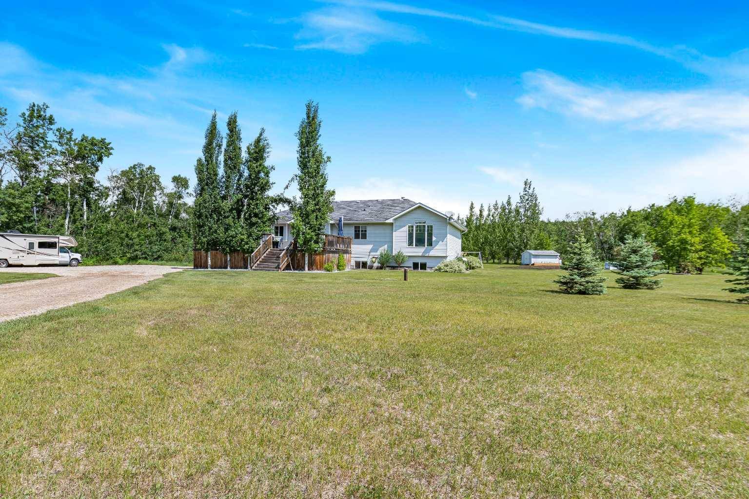 720071 Highway 670, Bezanson, AB T0H 0G0