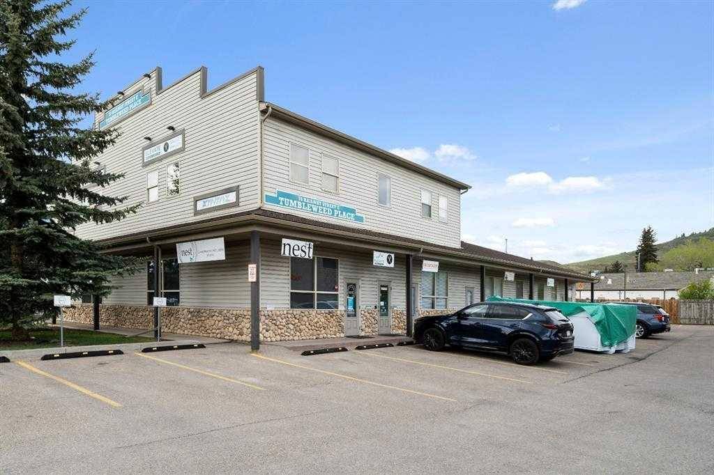 70 Railway Street E #5, Cochrane, AB T4C2B5