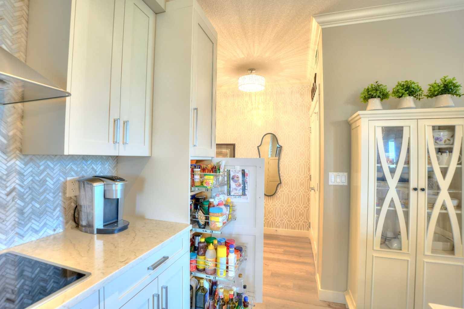 Calgary, AB T2X 4L2,20 Walgrove WALK Southeast #220