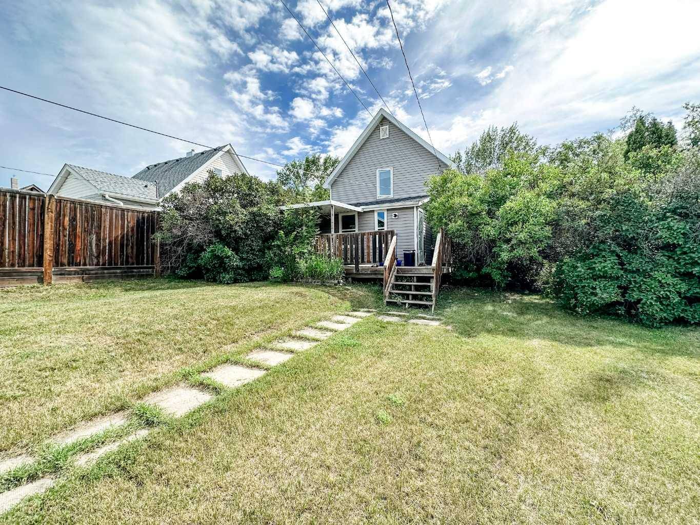 Stettler, AB T0C2L0,4706 48 ST