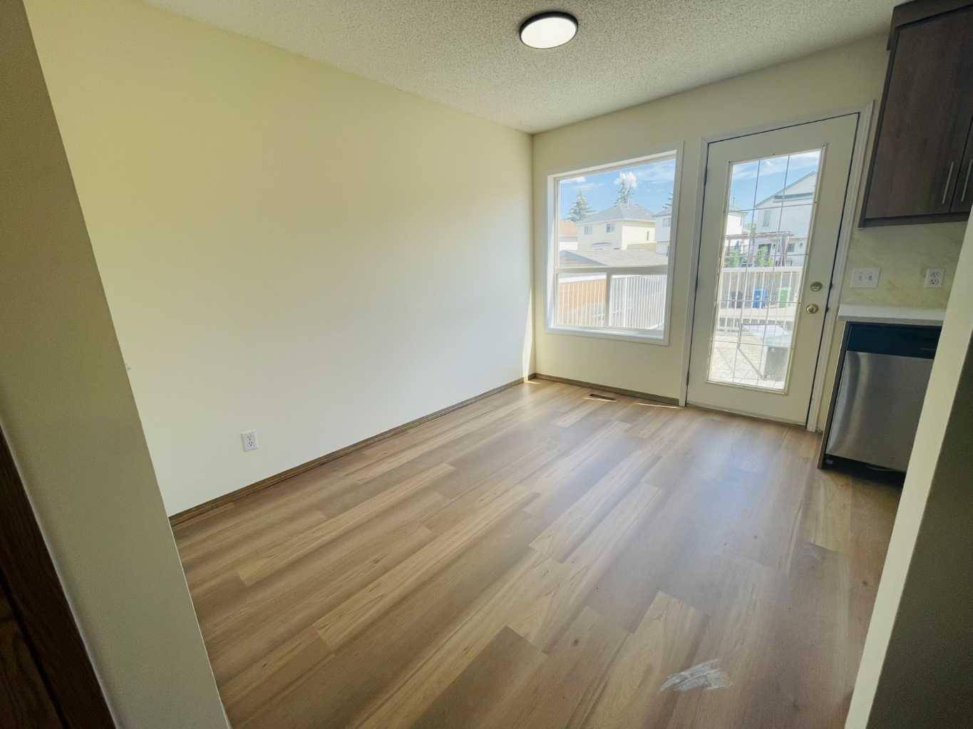 Calgary, AB T3A 5Y1,216 Hidden Hills RD NW