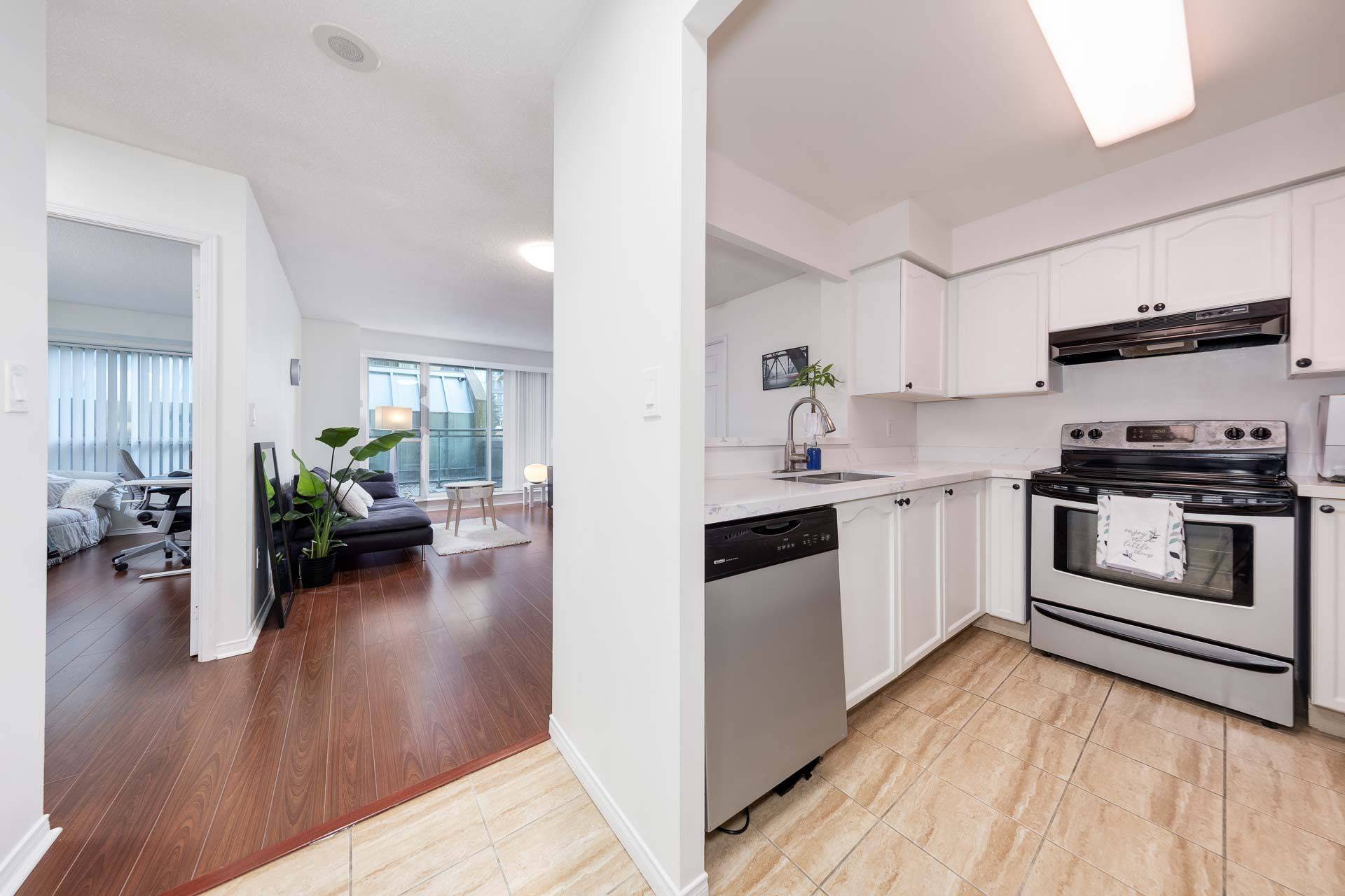 Toronto C14, ON M2M 4L6,39 Pemberton AVE #217