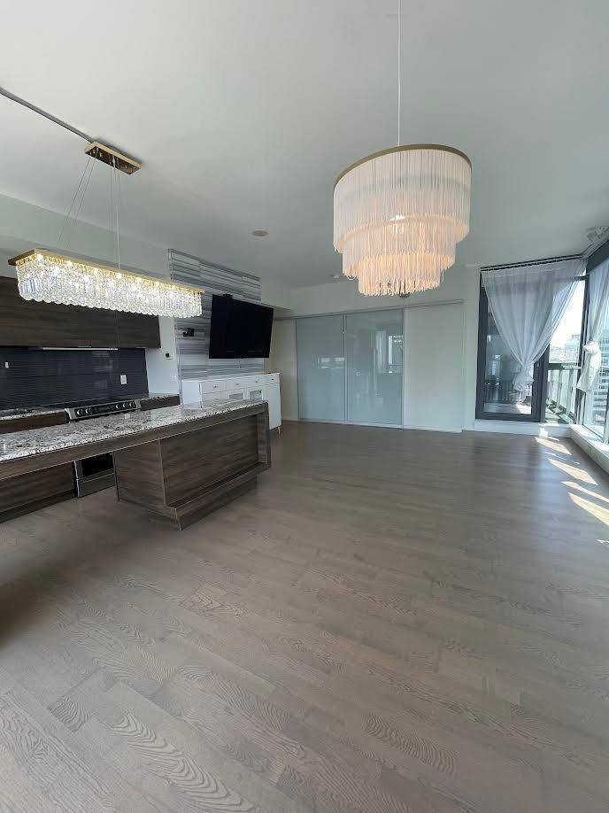 8 Charlotte ST #1906, Toronto C01, ON M5V 0K4