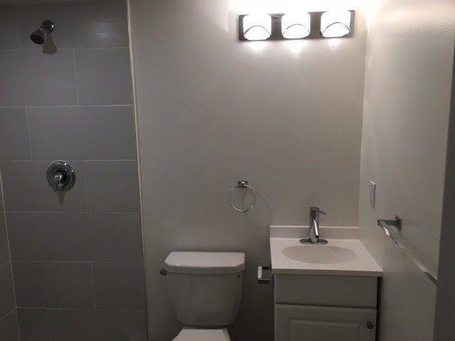 Toronto C01, ON M5G 1R4,55 Centre AVE #2106