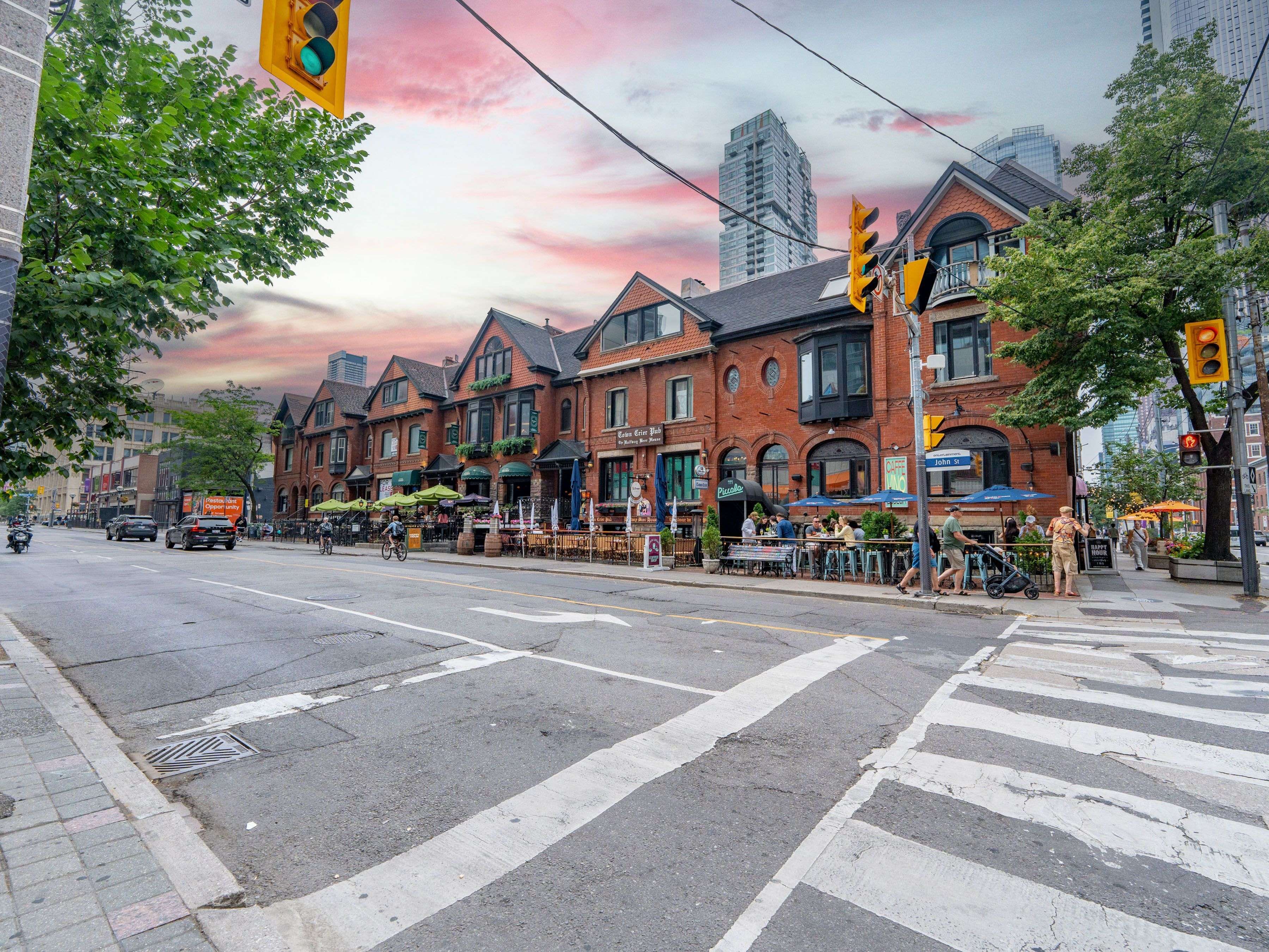 Toronto C01, ON M5V 0P3,290 Adelaide ST W #3101