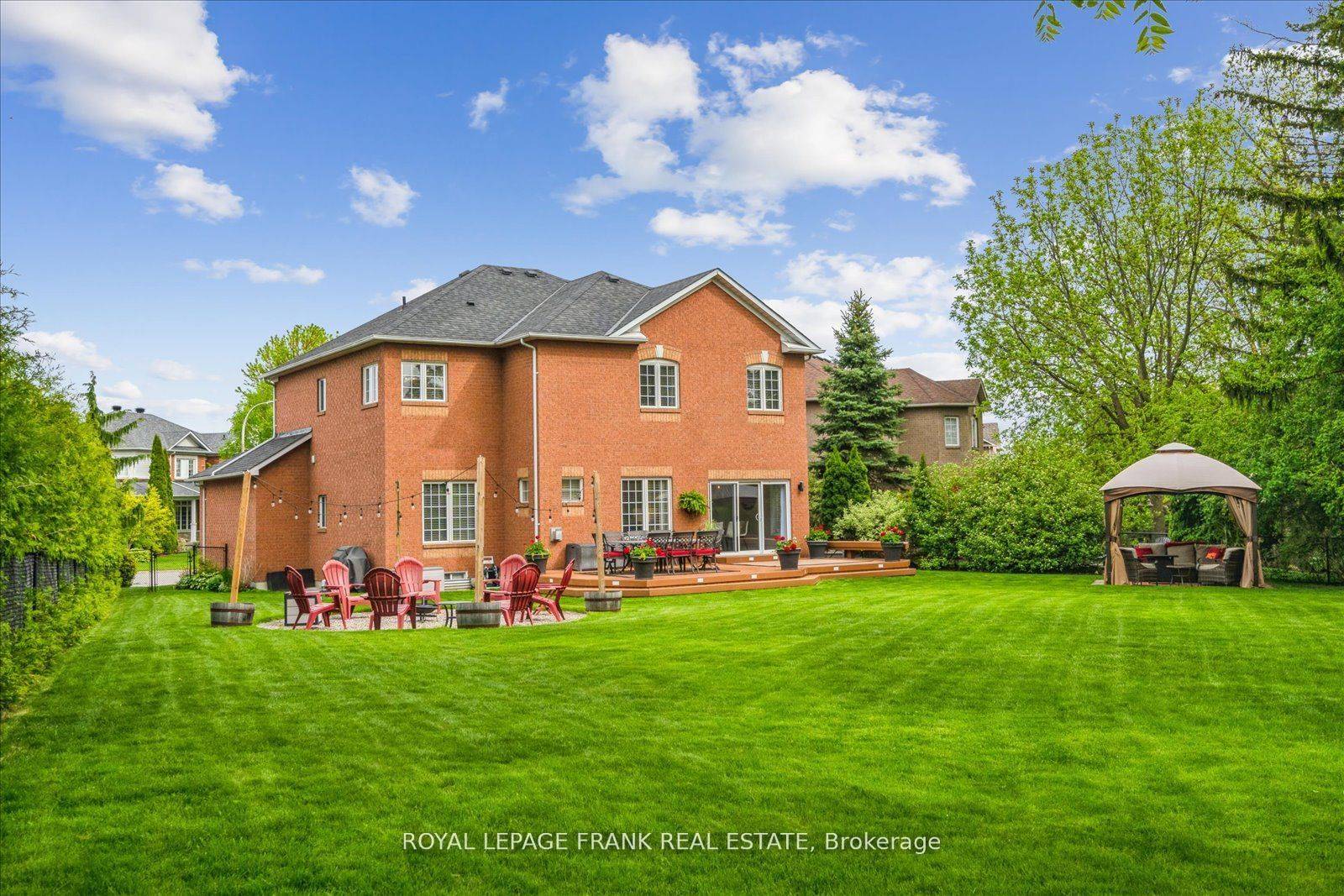 Whitby, ON L1R 2X8,24 James Rowe DR