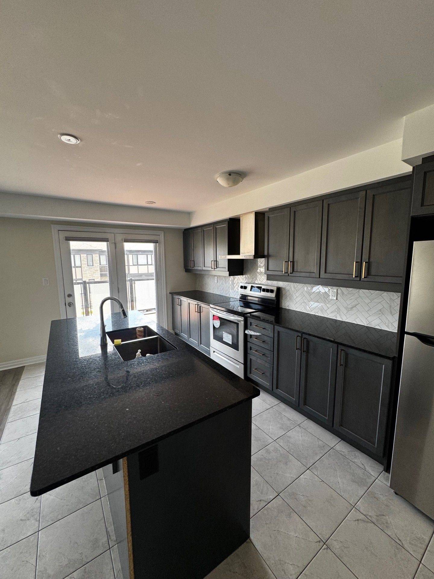 Pickering, ON L1X 0N1,3380 Swordbill ST