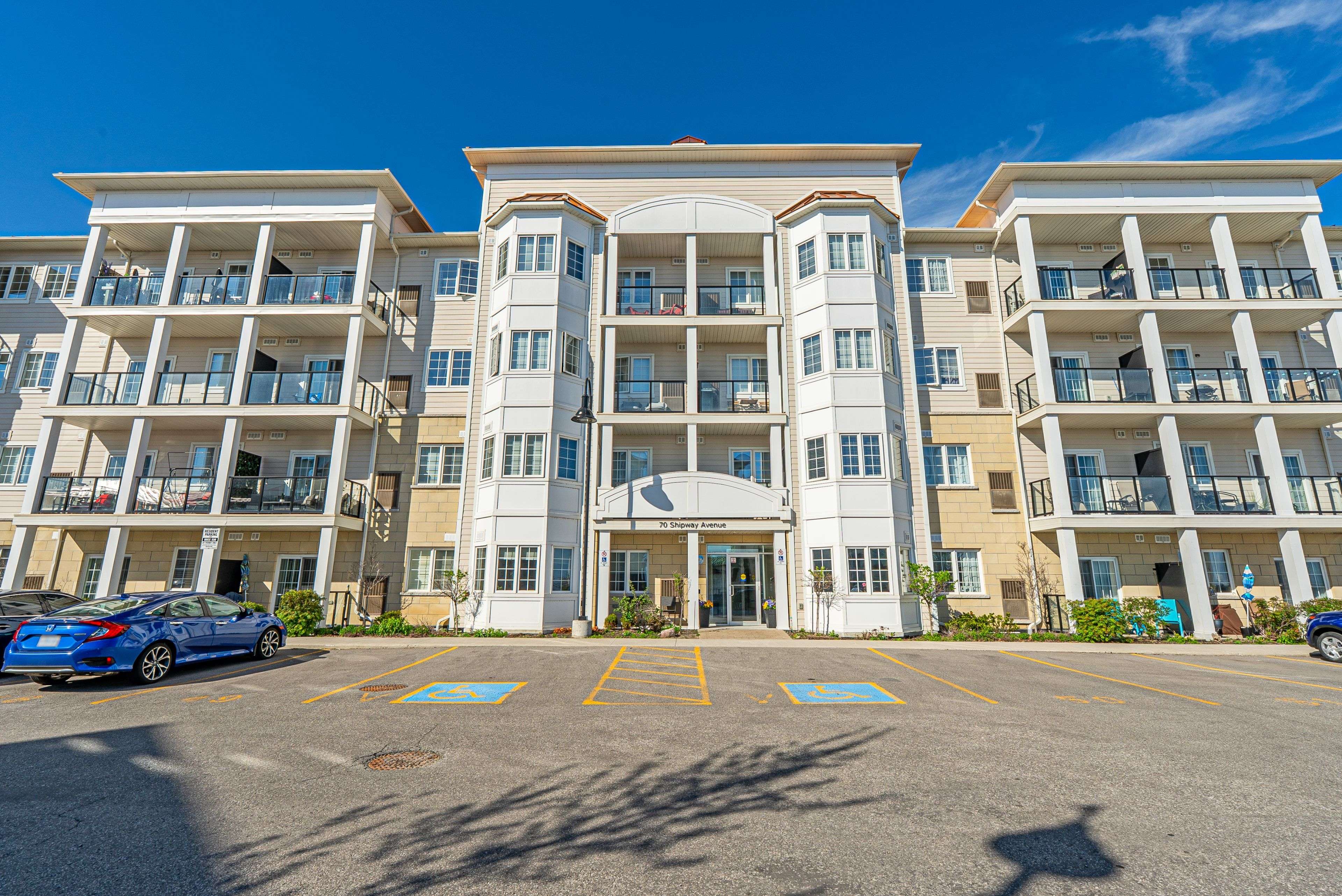 70 Shipway AVE #405, Clarington, ON L1B 0V7