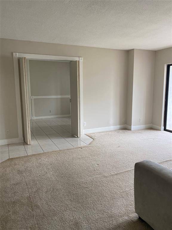 West Palm Beach, FL 33409,1013 Green Pine Blvd #H1