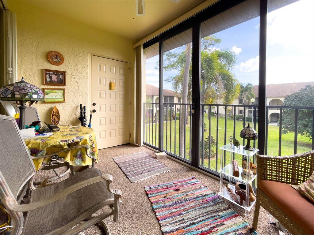 329 Knotty Pine Cir #C2, Greenacres, FL 33463