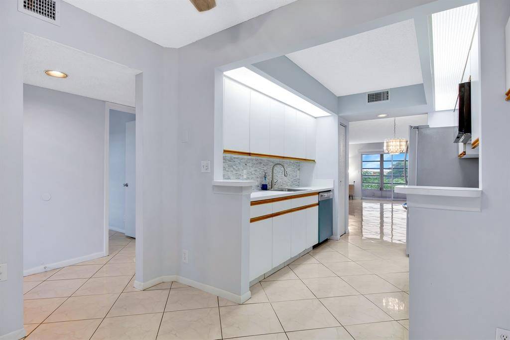 Coconut Creek, FL 33066,1606 Abaco Dr #E4