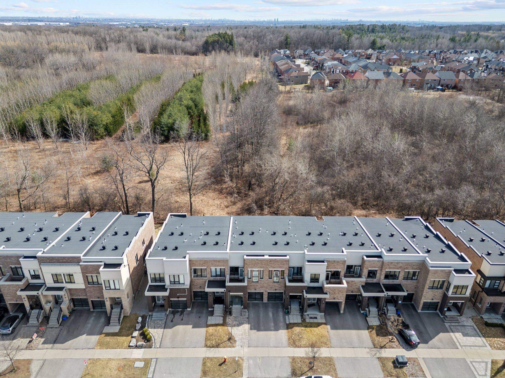 Richmond Hill, ON L4E 0Z2,47 Dariole DR