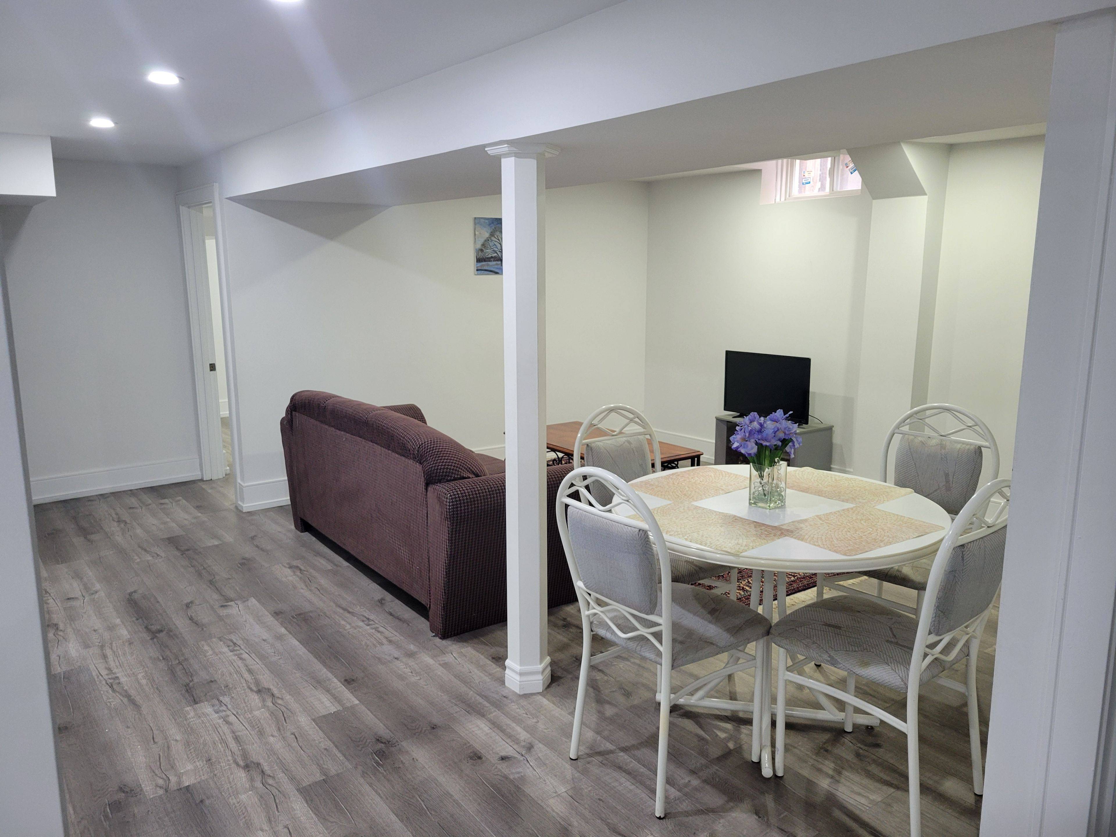 Vaughan, ON L4L 5C7,84 Burgosa CT