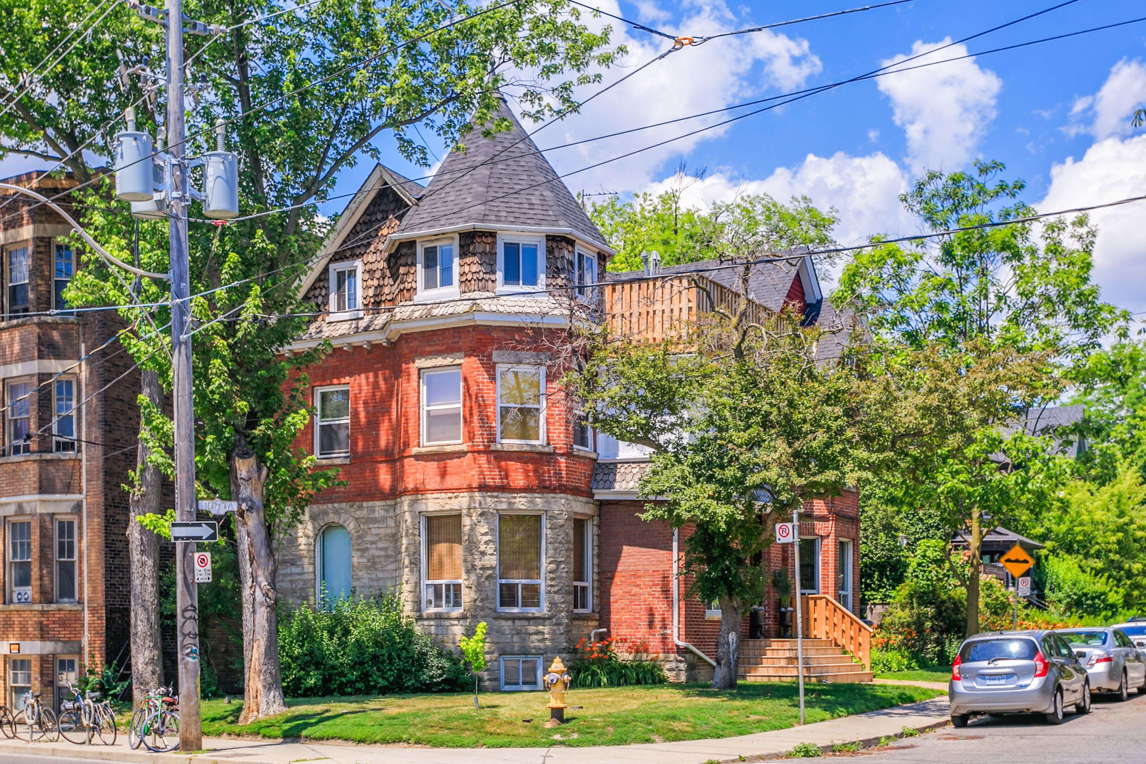1500 King ST W, Toronto W01, ON M6K 1J5